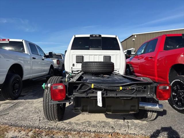 2026 RAM Ram 3500 Chassis Cab RAM 3500 TRADESMAN CREW CAB CHASSIS 4X4 60 CA 2026 RAM Ram 3500 Chassis Cab RAM 3500 TRADESMAN CREW CAB CHASSIS 4X4 60 CA
