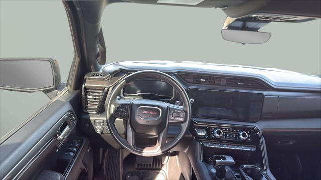 2024 GMC Sierra 1500 4WD Crew Cab Short Box AT4