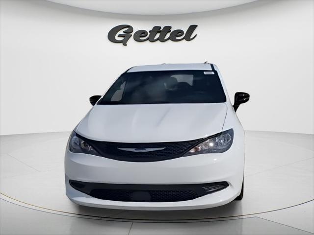 2026 Chrysler Voyager VOYAGER LX