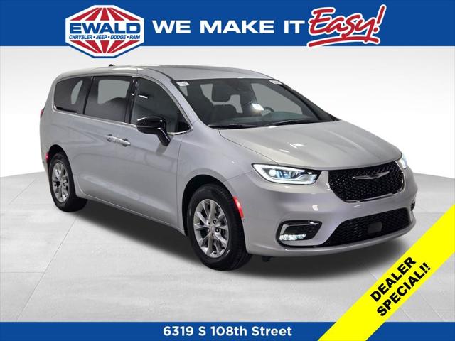 2026 Chrysler Pacifica PACIFICA SELECT AWD