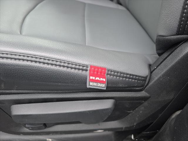 2026 RAM Ram 5500 Chassis Cab RAM 5500 TRADESMAN CHASSIS CREW CAB 4X4 60 CA