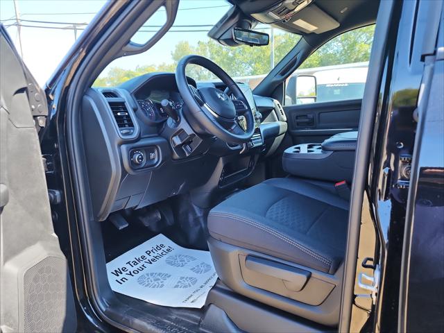 2026 RAM Ram 5500 Chassis Cab RAM 5500 TRADESMAN CHASSIS CREW CAB 4X4 84 CA