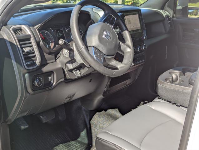 2026 RAM Ram 3500 Chassis Cab RAM 3500 TRADESMAN CREW CAB CHASSIS 4X4 60 CA