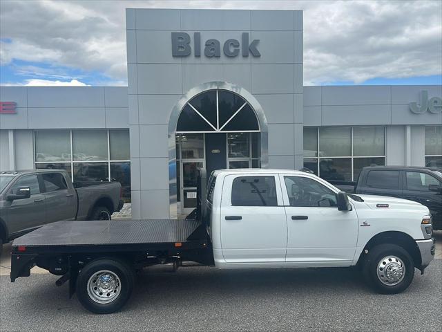 2026 RAM Ram 3500 Chassis Cab RAM 3500 TRADESMAN CREW CAB CHASSIS 4X4 60 CA 2026 RAM Ram 3500 Chassis Cab RAM 3500 TRADESMAN CREW CAB CHASSIS 4X4 60 CA