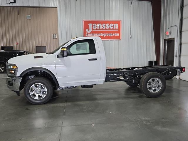 2026 RAM Ram 3500 Chassis Cab RAM 3500 TRADESMAN CHASSIS REGULAR CAB 4X4 60 CA 2026 RAM Ram 3500 Chassis Cab RAM 3500 TRADESMAN CHASSIS REGULAR CAB 4X4 60 CA