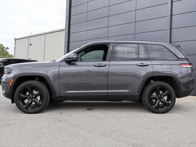 2025 Jeep Grand Cherokee GRAND CHEROKEE ALTITUDE 4X4 2025 Jeep Grand Cherokee GRAND CHEROKEE ALTITUDE 4X4