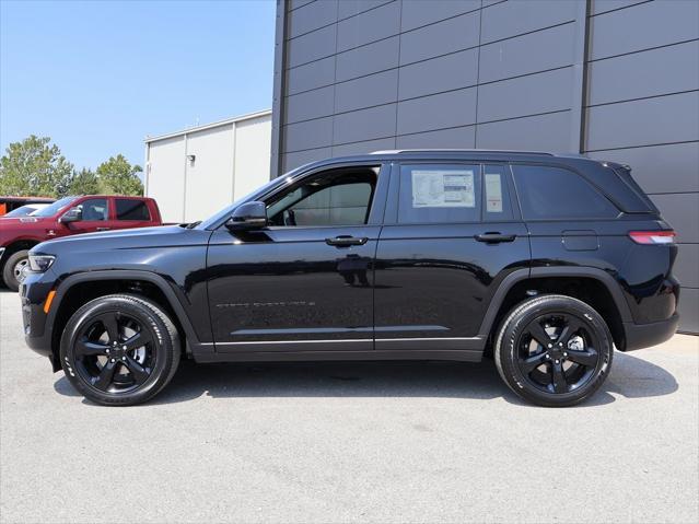 2025 Jeep Grand Cherokee GRAND CHEROKEE ALTITUDE 4X4 2025 Jeep Grand Cherokee GRAND CHEROKEE ALTITUDE 4X4