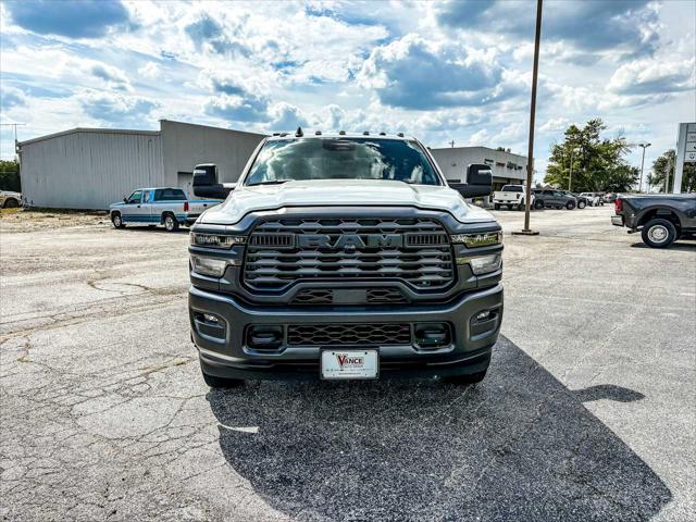 2026 RAM Ram 3500 Chassis Cab RAM 3500 TRADESMAN CREW CAB CHASSIS 4X4 60 CA 2026 RAM Ram 3500 Chassis Cab RAM 3500 TRADESMAN CREW CAB CHASSIS 4X4 60 CA