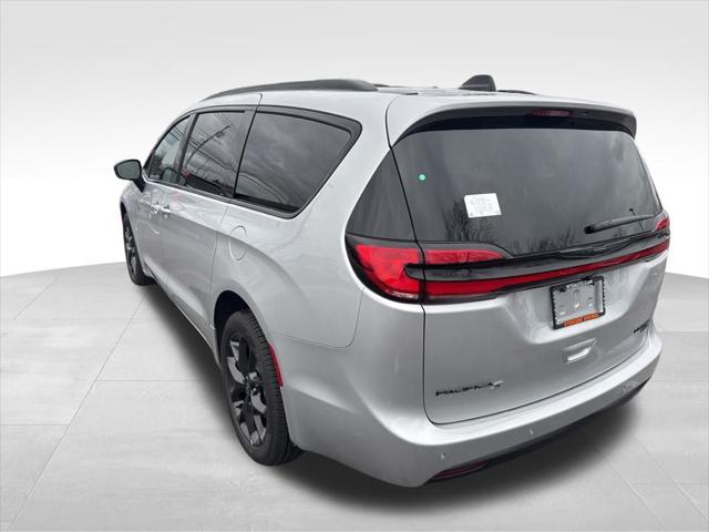 2026 Chrysler Pacifica PACIFICA LIMITED AWD