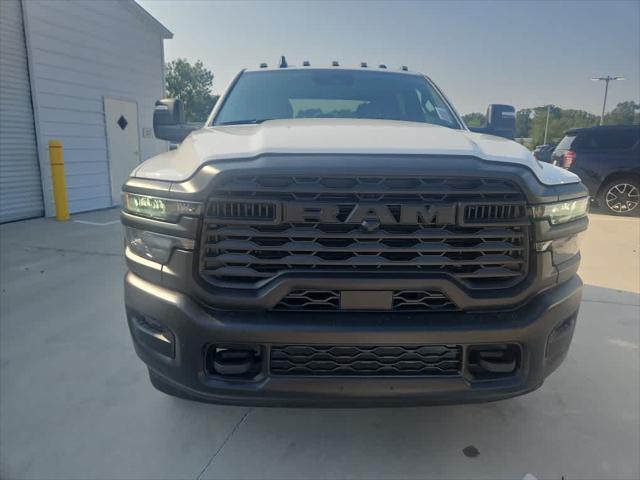 2026 RAM Ram 3500 Chassis Cab RAM 3500 TRADESMAN CREW CAB CHASSIS 4X4 60 CA 2026 RAM Ram 3500 Chassis Cab RAM 3500 TRADESMAN CREW CAB CHASSIS 4X4 60 CA