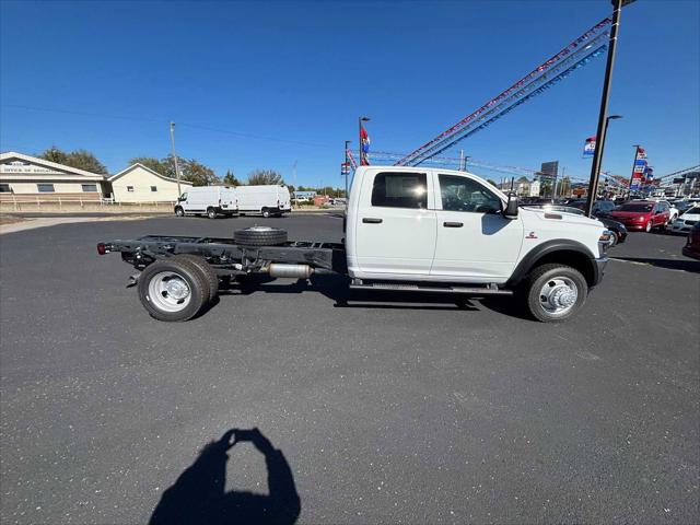 2026 RAM Ram 5500 Chassis Cab RAM 5500 TRADESMAN CHASSIS CREW CAB 4X4 84 CA