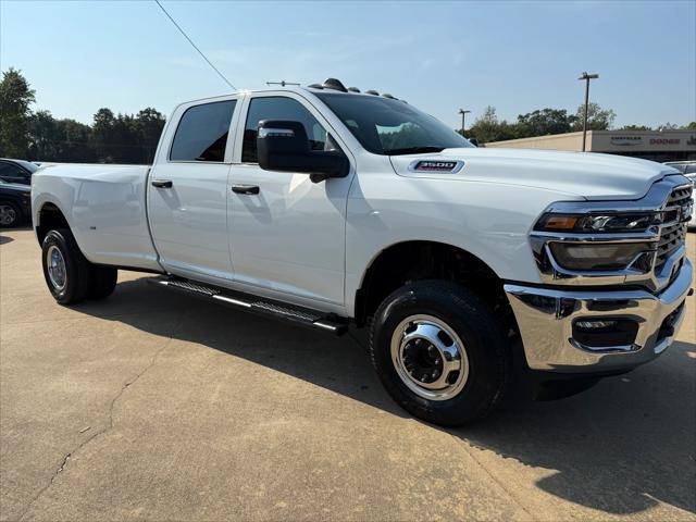 2026 RAM Ram 3500 RAM 3500 TRADESMAN CREW CAB 4X4 8 BOX 2026 RAM Ram 3500 RAM 3500 TRADESMAN CREW CAB 4X4 8 BOX