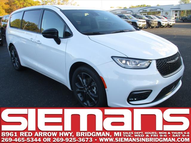 2026 Chrysler Pacifica PACIFICA SELECT