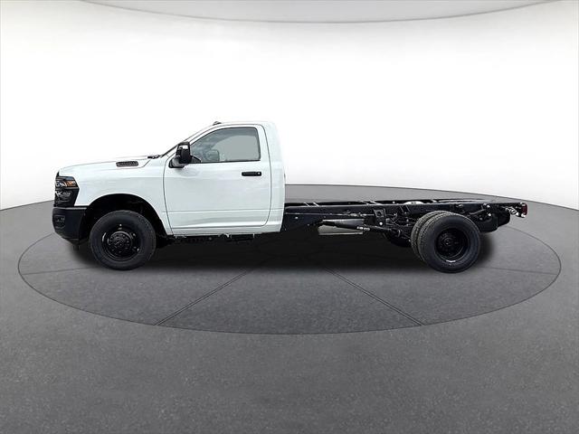 2026 RAM Ram 5500 Chassis Cab RAM 5500 TRADESMAN CHASSIS REGULAR CAB 4X2 120 CA 2026 RAM Ram 5500 Chassis Cab RAM 5500 TRADESMAN CHASSIS REGULAR CAB 4X2 120 CA