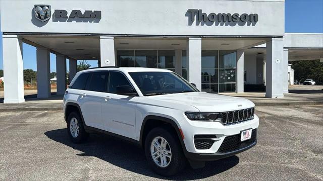 2025 Jeep Grand Cherokee GRAND CHEROKEE LAREDO 4X4