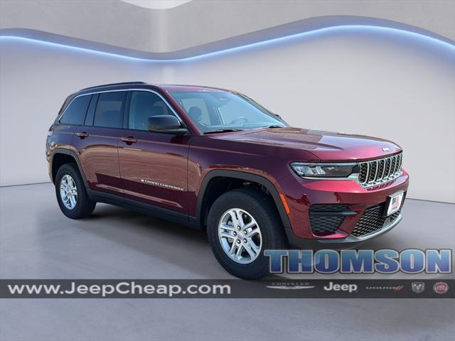 2025 Jeep Grand Cherokee GRAND CHEROKEE LAREDO 4X4