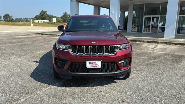 2025 Jeep Grand Cherokee GRAND CHEROKEE LAREDO 4X4