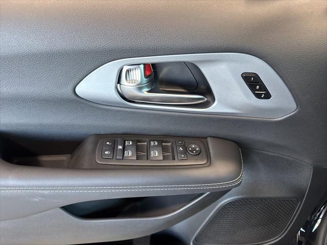 2026 Chrysler Pacifica Limited AWD