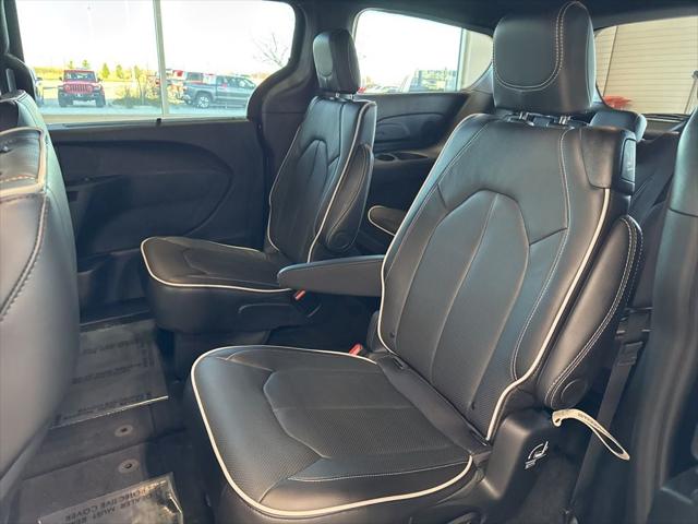 2026 Chrysler Pacifica Limited AWD