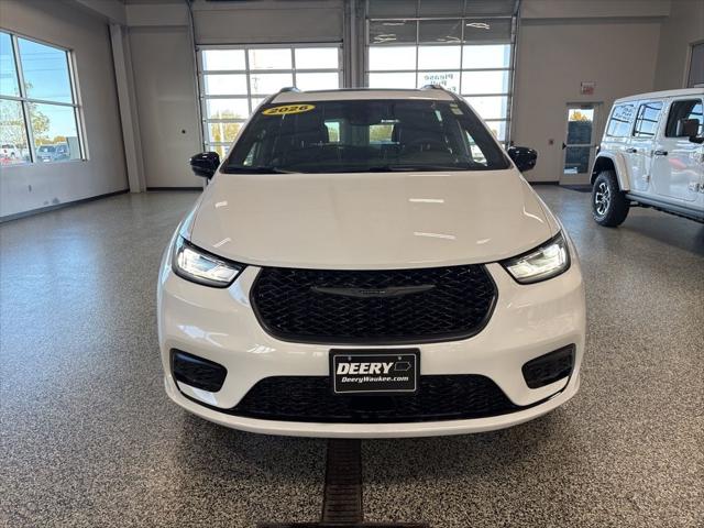 2026 Chrysler Pacifica PACIFICA LIMITED AWD