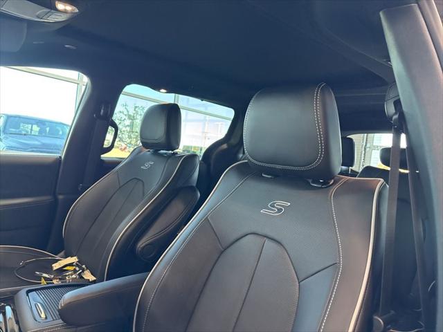 2026 Chrysler Pacifica Limited AWD