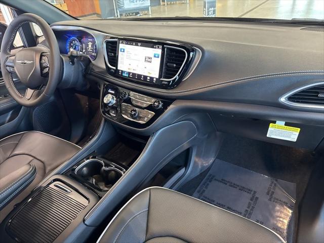 2026 Chrysler Pacifica Limited AWD