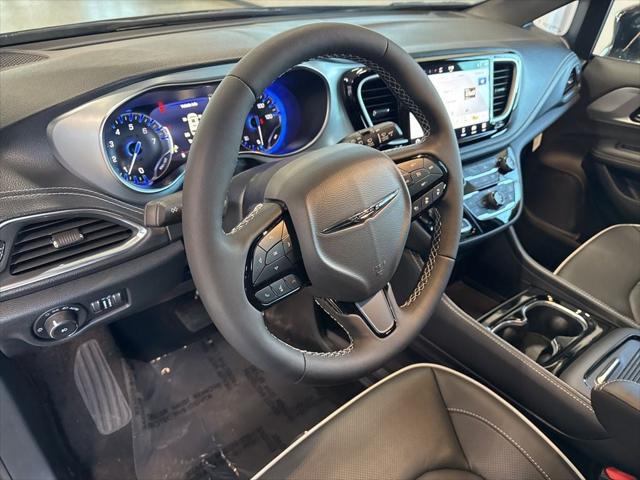 2026 Chrysler Pacifica Limited AWD