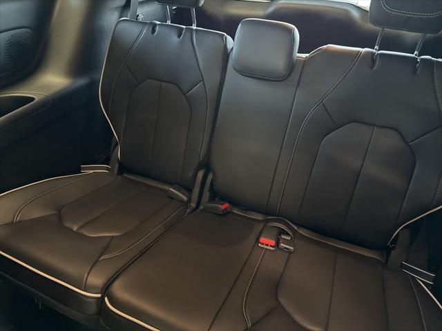 2026 Chrysler Pacifica Limited AWD