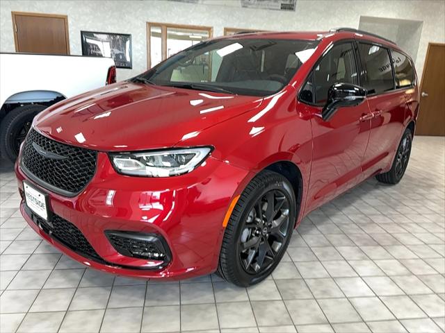 2026 Chrysler Pacifica PACIFICA SELECT AWD