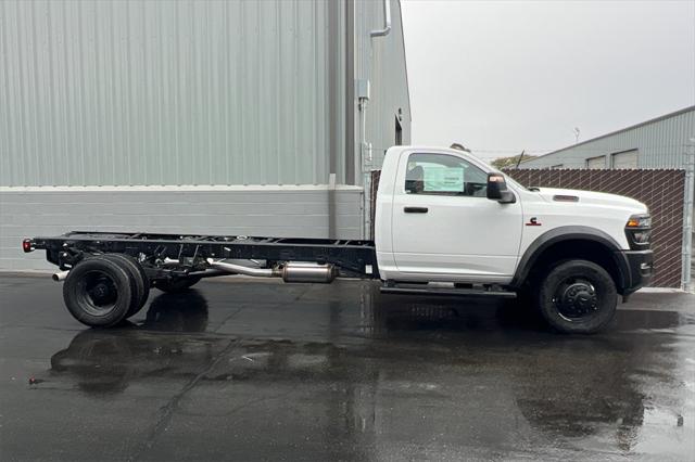 2026 RAM Ram 5500 Chassis Cab RAM 5500 TRADESMAN CHASSIS REGULAR CAB 4X2 120 CA 2026 RAM Ram 5500 Chassis Cab RAM 5500 TRADESMAN CHASSIS REGULAR CAB 4X2 120 CA