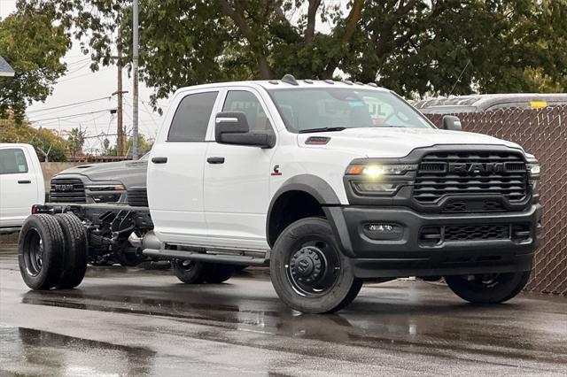 2026 RAM Ram 5500 Chassis Cab RAM 5500 TRADESMAN CHASSIS CREW CAB 4X4 84 CA 2026 RAM Ram 5500 Chassis Cab RAM 5500 TRADESMAN CHASSIS CREW CAB 4X4 84 CA