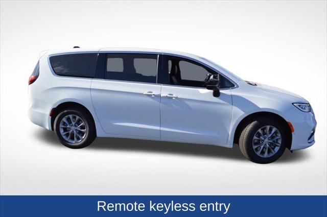 2026 Chrysler Pacifica PACIFICA SELECT AWD 2026 Chrysler Pacifica PACIFICA SELECT AWD