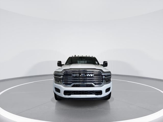 2026 RAM Ram 5500 Chassis Cab RAM 5500 BIG HORN CHASSIS CREW CAB 4X4 60 CA 2026 RAM Ram 5500 Chassis Cab RAM 5500 BIG HORN CHASSIS CREW CAB 4X4 60 CA