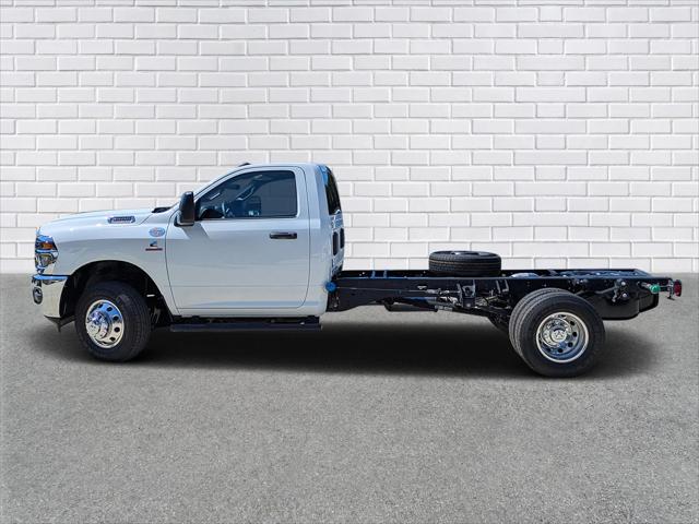 2026 RAM Ram 3500 Chassis Cab RAM 3500 TRADESMAN CHASSIS REGULAR CAB 4X4 84 CA