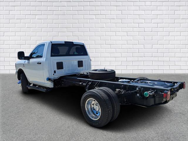 2026 RAM Ram 3500 Chassis Cab RAM 3500 TRADESMAN CHASSIS REGULAR CAB 4X4 84 CA