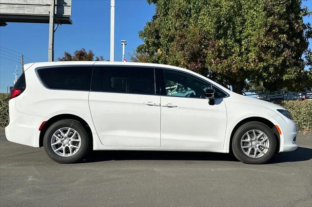 2026 Chrysler Voyager VOYAGER LX 2026 Chrysler Voyager VOYAGER LX