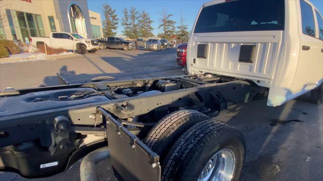 2026 RAM Ram 3500 Chassis Cab RAM 3500 TRADESMAN CREW CAB CHASSIS 4X4 60 CA 2026 RAM Ram 3500 Chassis Cab RAM 3500 TRADESMAN CREW CAB CHASSIS 4X4 60 CA