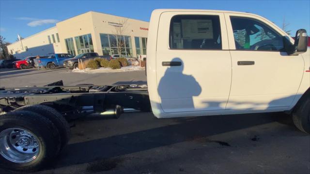 2026 RAM Ram 3500 Chassis Cab RAM 3500 TRADESMAN CREW CAB CHASSIS 4X4 60 CA 2026 RAM Ram 3500 Chassis Cab RAM 3500 TRADESMAN CREW CAB CHASSIS 4X4 60 CA