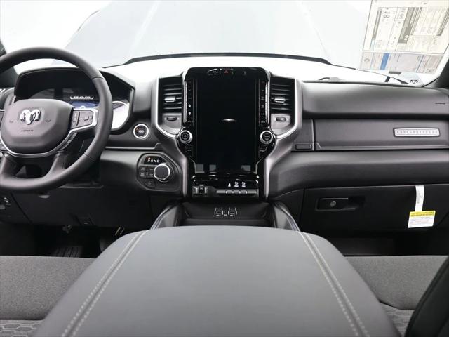2026 Ram 1500 Big Horn Crew Cab 4x4 5'7" Box