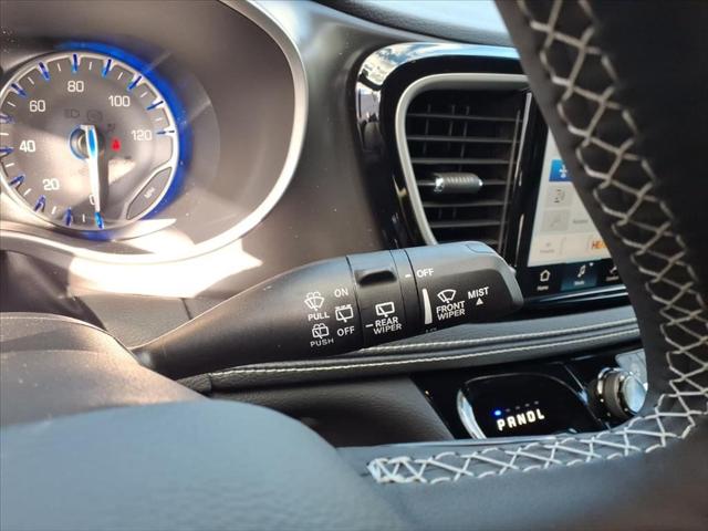 2026 Chrysler Pacifica Select AWD