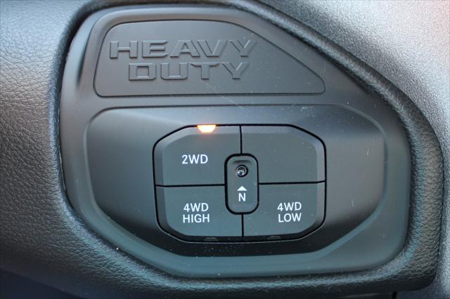 2026 RAM Ram 3500 Chassis Cab RAM 3500 TRADESMAN CREW CAB CHASSIS 4X4 60 CA 2026 RAM Ram 3500 Chassis Cab RAM 3500 TRADESMAN CREW CAB CHASSIS 4X4 60 CA