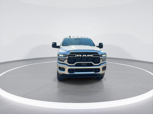 2026 RAM Ram 2500 RAM 2500 TRADESMAN CREW CAB 4X4 64 BOX 2026 RAM Ram 2500 RAM 2500 TRADESMAN CREW CAB 4X4 64 BOX