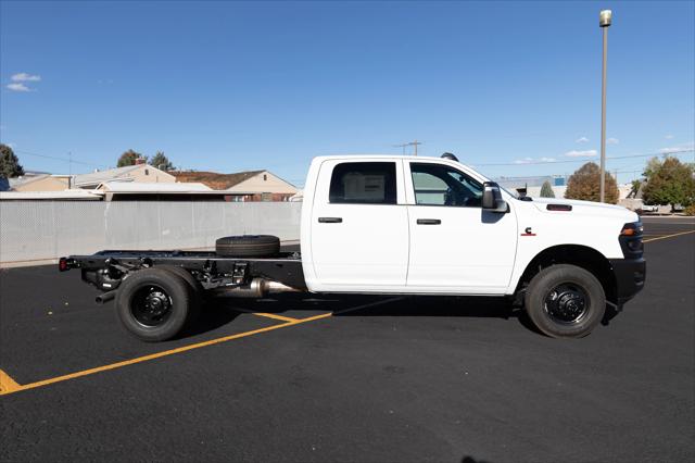2026 RAM Ram 3500 Chassis Cab RAM 3500 TRADESMAN CREW CAB CHASSIS 4X4 60 CA