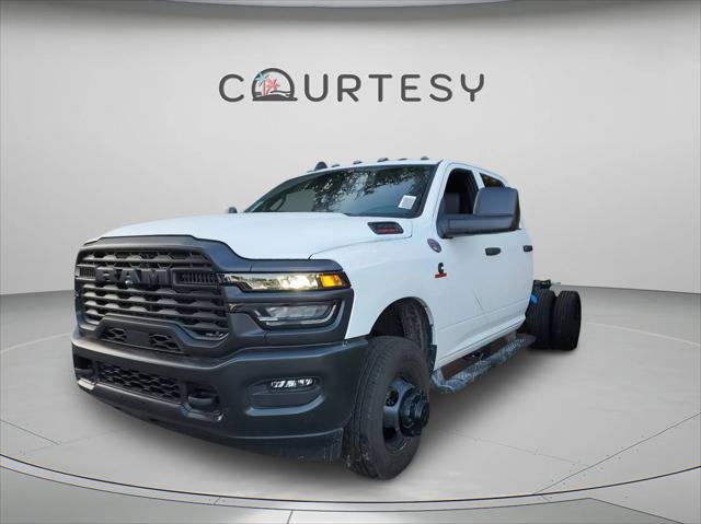2026 RAM Ram 3500 Chassis Cab RAM 3500 TRADESMAN CREW CAB CHASSIS 4X4 60 CA