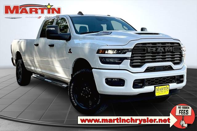 2026 RAM Ram 2500 RAM 2500 BLACK EXPRESS CREW CAB 4X4 8 BOX
