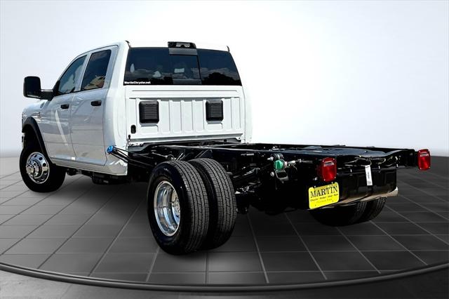 2026 RAM Ram 3500 Chassis Cab RAM 3500 TRADESMAN CREW CAB CHASSIS 4X4 60 CA 2026 RAM Ram 3500 Chassis Cab RAM 3500 TRADESMAN CREW CAB CHASSIS 4X4 60 CA