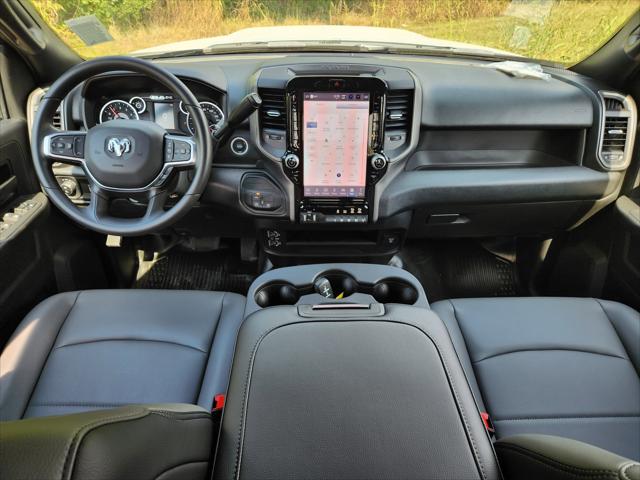 2026 RAM Ram 3500 RAM 3500 TRADESMAN CREW CAB 4X4 64 BOX