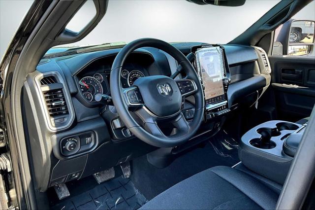 2026 RAM Ram 3500 RAM 3500 TRADESMAN CREW CAB 4X4 64 BOX