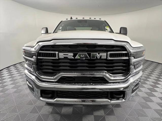 2026 RAM Ram 2500 RAM 2500 TRADESMAN CREW CAB 4X4 64 BOX
