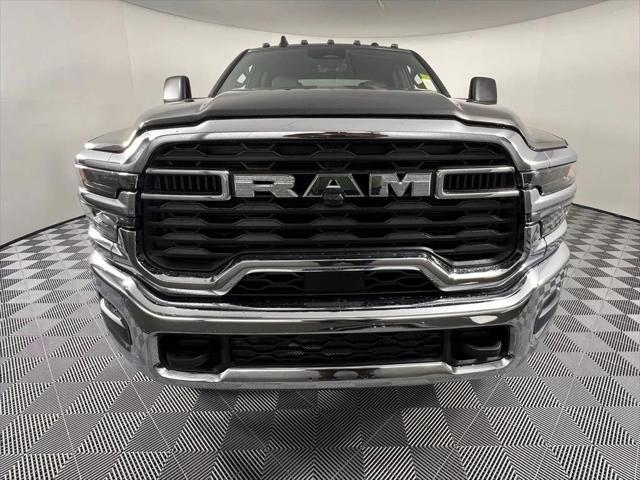 2026 RAM Ram 2500 RAM 2500 TRADESMAN CREW CAB 4X4 64 BOX